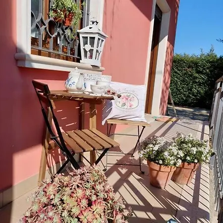 - Li De La Tra I Fiori Apartamento